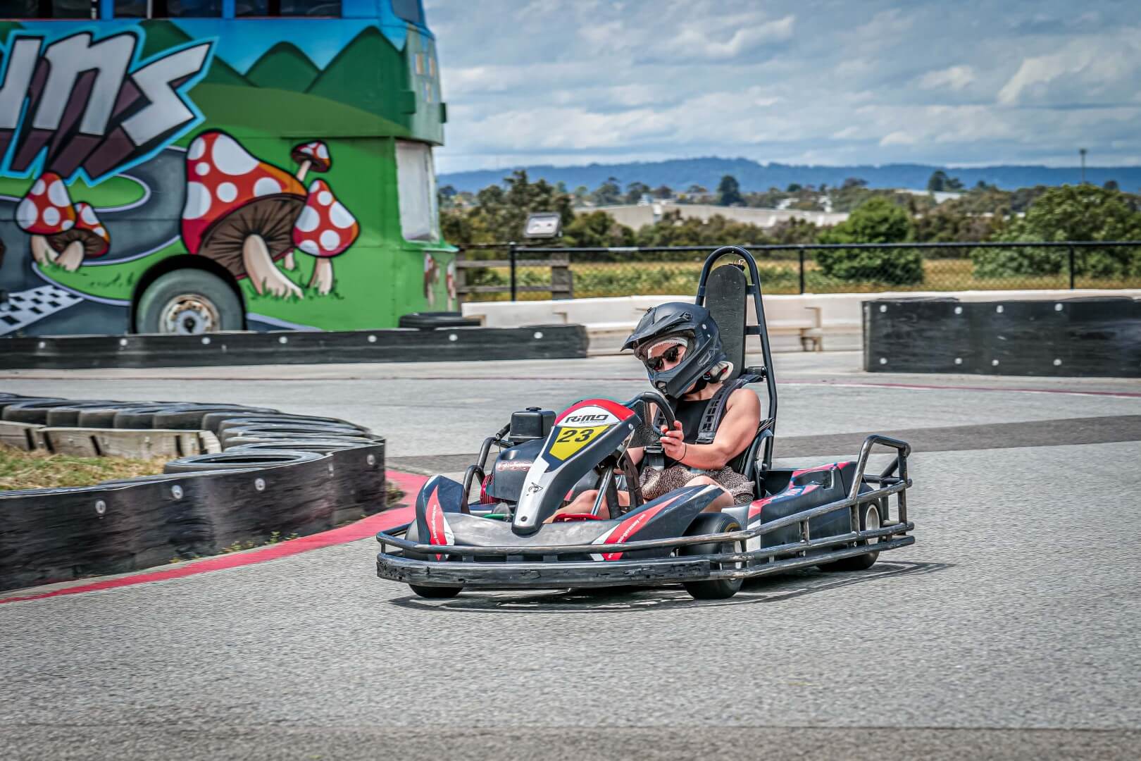Go Karting Melbourne Fun Fast Unforgettable fastest-speed-in-a-jet-propelled-go-kart-guinness-world-52-off